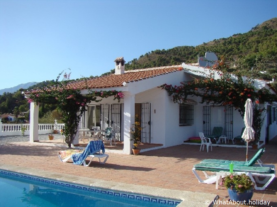 Villa Orphea, Combining online learning with a wonderful holiday